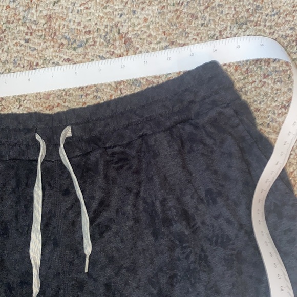 Vuori shorts halo grey large - Picture 3 of 7